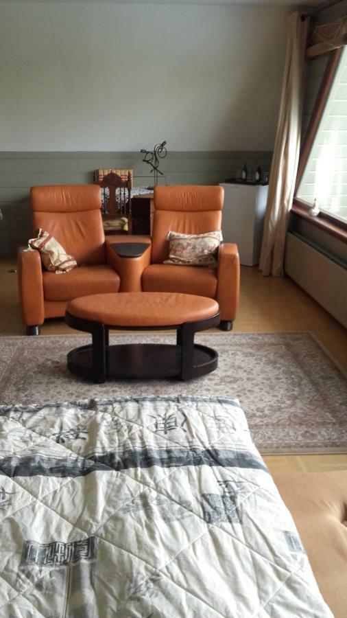 Guesthouse De Haal Oostzaan Bagian luar foto
