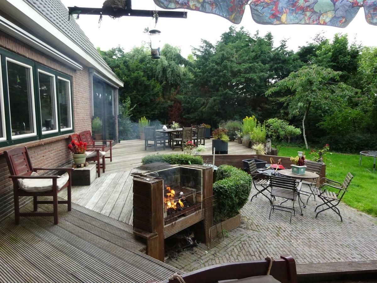 Guesthouse De Haal Oostzaan Bagian luar foto