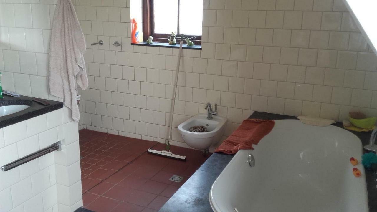 Guesthouse De Haal Oostzaan Bagian luar foto